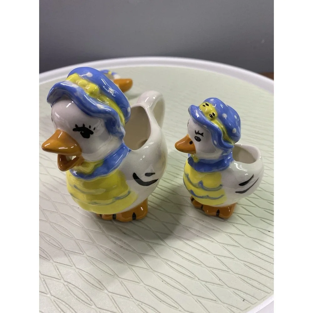 Vintage Set-4 Ceramic Ducks Wearing Bonnets. Creamer,Spoon Rest,Toothpick Holder